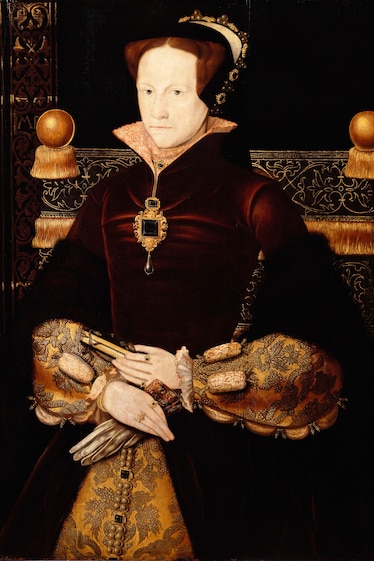 An oil painting portrait of Queen Mary I, with her hands resting on her belly.